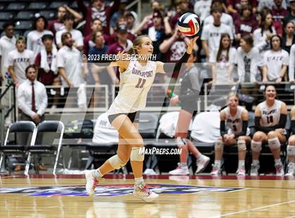 Thumbnail 2 in Davenport vs. Randall (UIL 4A Volleyball Final) photogallery.