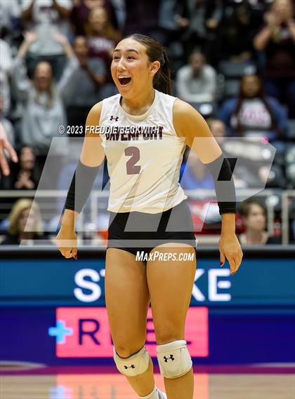 Thumbnail 1 in Davenport vs. Randall (UIL 4A Volleyball Final) photogallery.