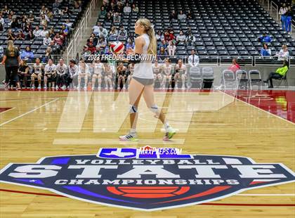 Thumbnail 2 in Davenport vs. Randall (UIL 4A Volleyball Final) photogallery.