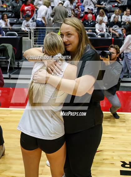 Thumbnail 1 in Davenport vs. Randall (UIL 4A Volleyball Final) photogallery.