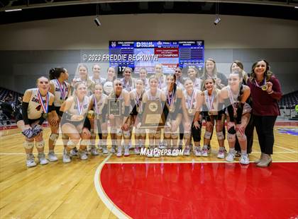 Thumbnail 2 in Davenport vs. Randall (UIL 4A Volleyball Final) photogallery.