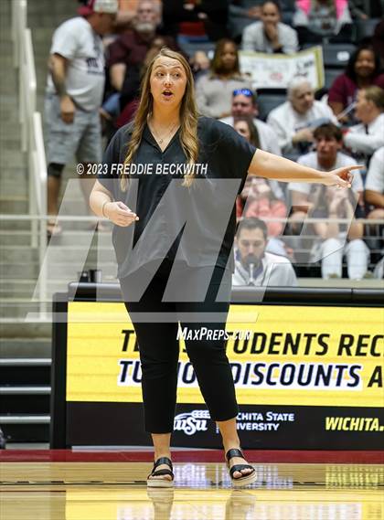 Thumbnail 2 in Davenport vs. Randall (UIL 4A Volleyball Final) photogallery.