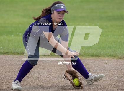Thumbnail 3 in Shasta @ Red Bluff photogallery.