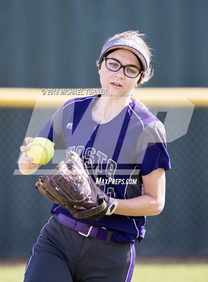 Thumbnail 3 in Shasta @ Red Bluff photogallery.