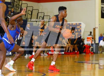Thumbnail 3 in Bishop Gorman vs. Fairfax (Tarkanian Classic) photogallery.