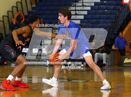 Thumbnail 2 in Bishop Gorman vs. Fairfax (Tarkanian Classic) photogallery.