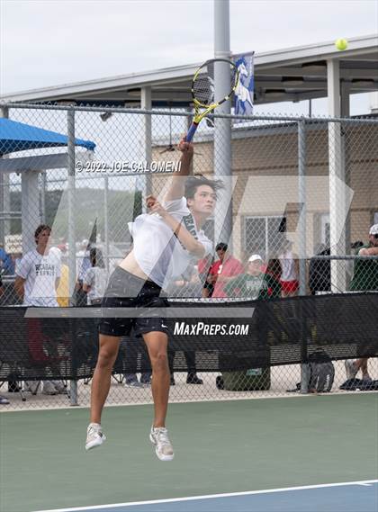 Thumbnail 2 in Reagan [Ronald] vs Southlake Carroll (UIL 6A Boys Singles Tennis State Semifinal) photogallery.