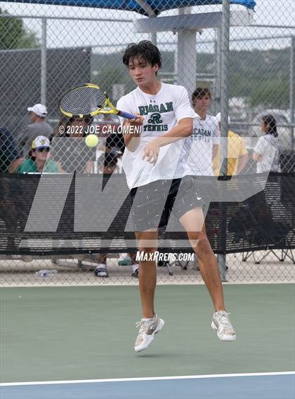 Thumbnail 1 in Reagan [Ronald] vs Southlake Carroll (UIL 6A Boys Singles Tennis State Semifinal) photogallery.