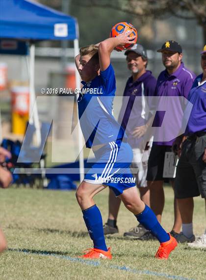 Thumbnail 2 in Blue Ridge vs Snowflake (AIA 2A Playoff) photogallery.