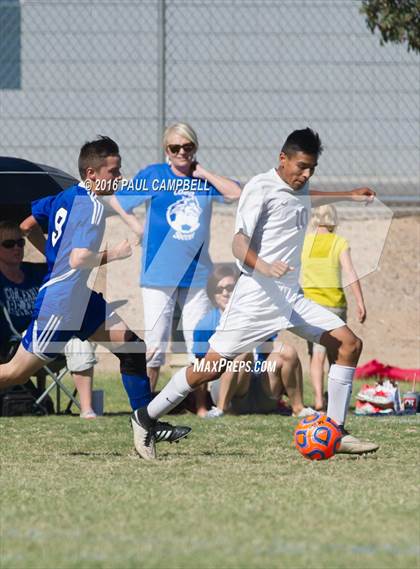 Thumbnail 2 in Blue Ridge vs Snowflake (AIA 2A Playoff) photogallery.