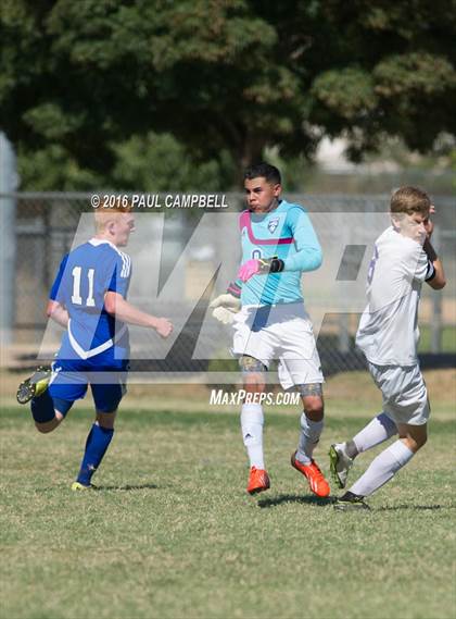 Thumbnail 3 in Blue Ridge vs Snowflake (AIA 2A Playoff) photogallery.