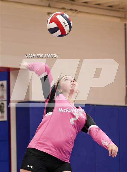 Thumbnail 2 in JV: Green County @ Adair County photogallery.