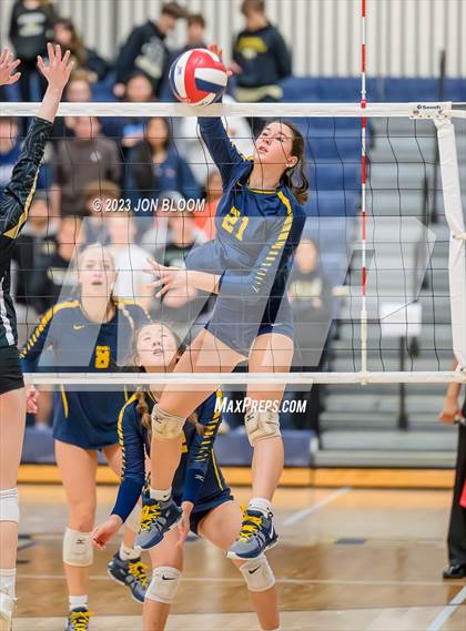 Thumbnail 2 in RHAM vs. Joel Barlow (CIAC Class M Final) photogallery.