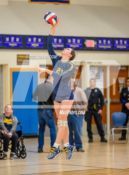 Thumbnail 3 in RHAM vs. Joel Barlow (CIAC Class M Final) photogallery.