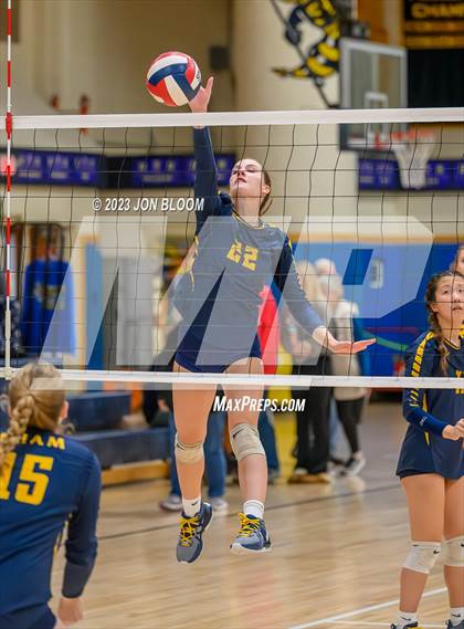 Thumbnail 1 in RHAM vs. Joel Barlow (CIAC Class M Final) photogallery.