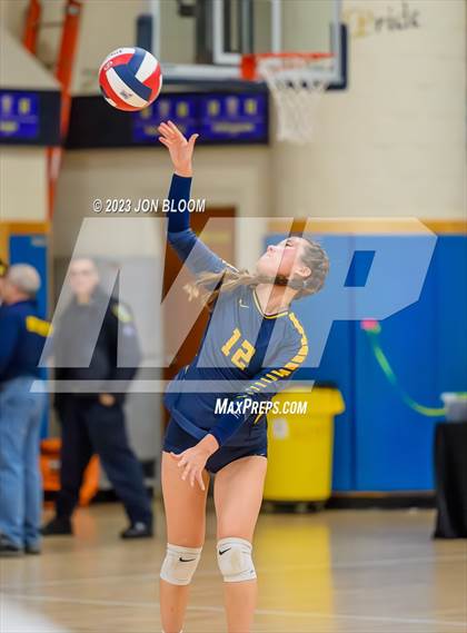 Thumbnail 2 in RHAM vs. Joel Barlow (CIAC Class M Final) photogallery.
