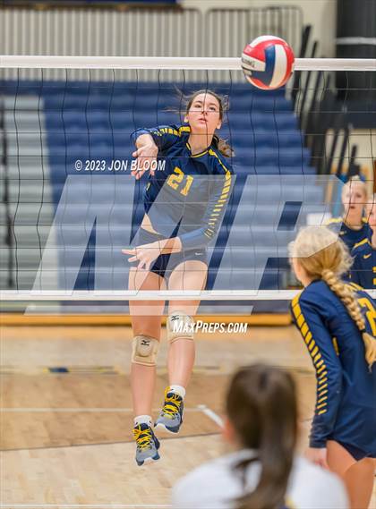 Thumbnail 2 in RHAM vs. Joel Barlow (CIAC Class M Final) photogallery.