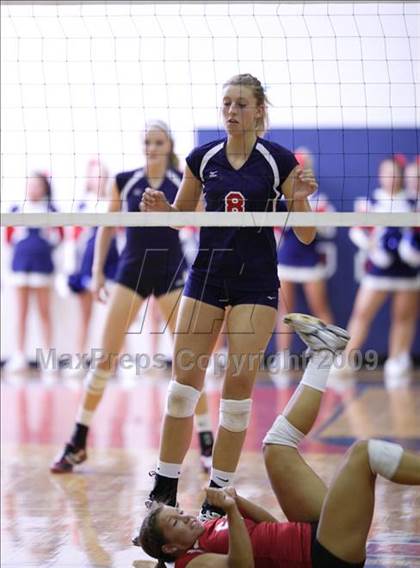 Thumbnail 2 in Regis Jesuit @ Chaparral photogallery.