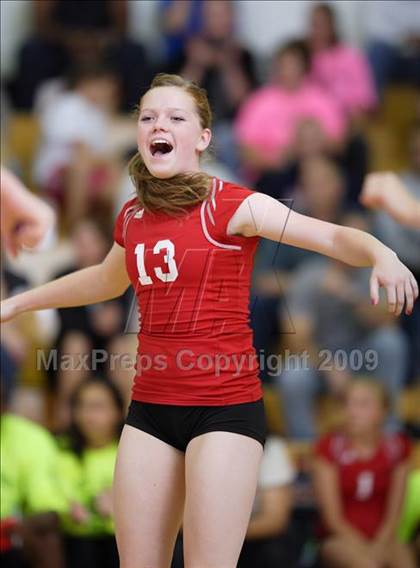 Thumbnail 1 in Regis Jesuit @ Chaparral photogallery.
