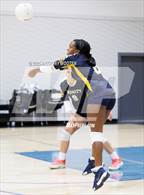 Photo from the gallery "Arendell Parrott Academy vs Trinity of Durham and Chapel Hill (Warrior Fall Showcase)"