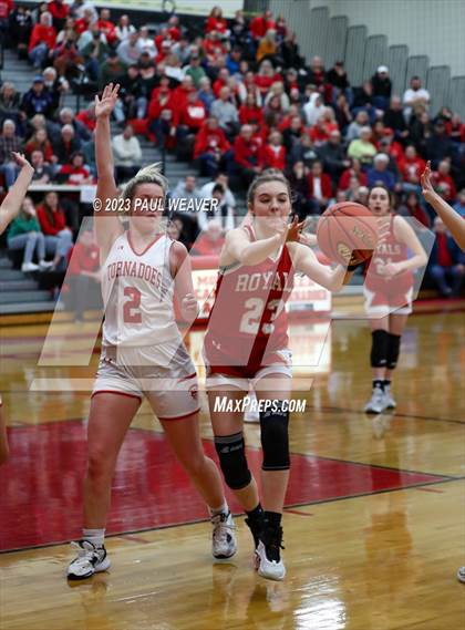 Thumbnail 2 in Mount Carmel vs. Holy Redeemer (PIAA Class AAA First Round) photogallery.