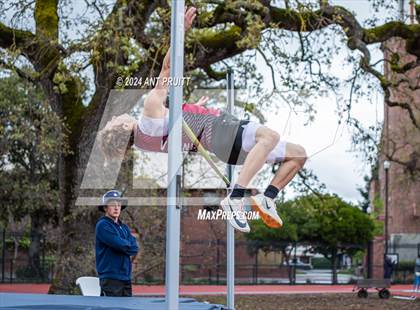 Thumbnail 1 in Santa Rosa Twilight Invitational photogallery.