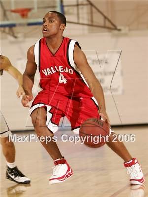 Thumbnail 2 in Christian Brothers vs. Vallejo (Hoops for the Hungry) photogallery.