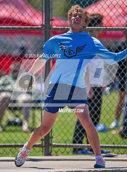 Thumbnail 3 in Dog Pound Invitational (Discus) photogallery.