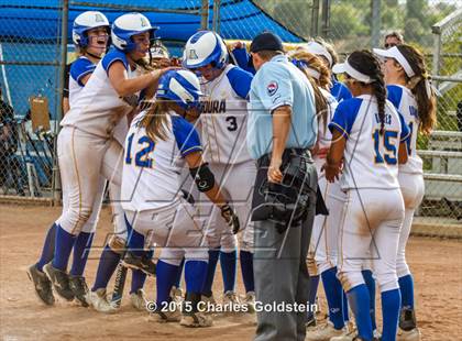 Thumbnail 1 in Newbury Park @ Agoura photogallery.