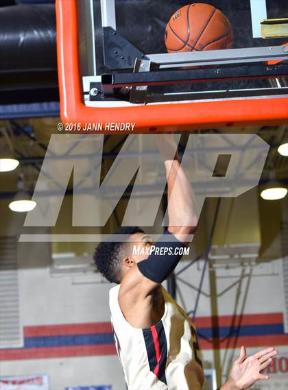 Thumbnail 3 in Salesian College Preparatory vs. Mater Dei (Tarkanian Classic) photogallery.