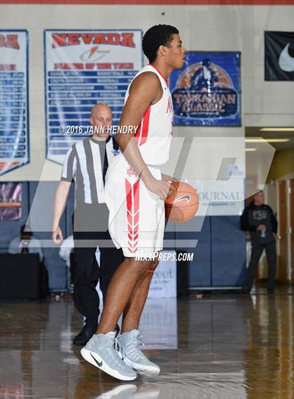 Thumbnail 1 in Salesian College Preparatory vs. Mater Dei (Tarkanian Classic) photogallery.