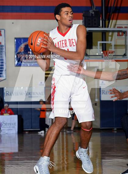 Thumbnail 2 in Salesian College Preparatory vs. Mater Dei (Tarkanian Classic) photogallery.