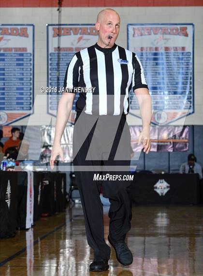 Thumbnail 3 in Salesian College Preparatory vs. Mater Dei (Tarkanian Classic) photogallery.