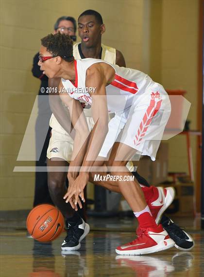 Thumbnail 3 in Salesian College Preparatory vs. Mater Dei (Tarkanian Classic) photogallery.