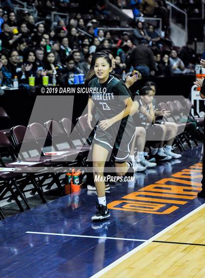Thumbnail 2 in Tuba City vs. Page (AIA 3A Quarterfinal) photogallery.