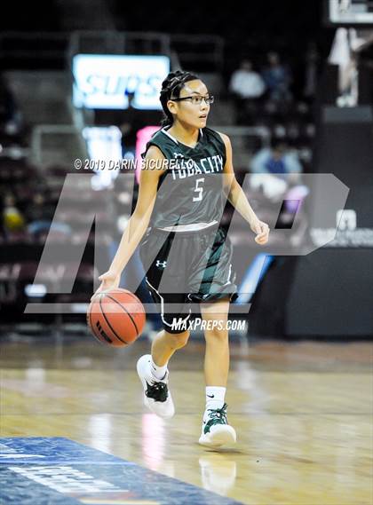 Thumbnail 1 in Tuba City vs. Page (AIA 3A Quarterfinal) photogallery.