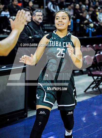 Thumbnail 2 in Tuba City vs. Page (AIA 3A Quarterfinal) photogallery.