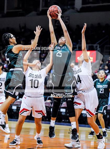 Thumbnail 1 in Tuba City vs. Page (AIA 3A Quarterfinal) photogallery.