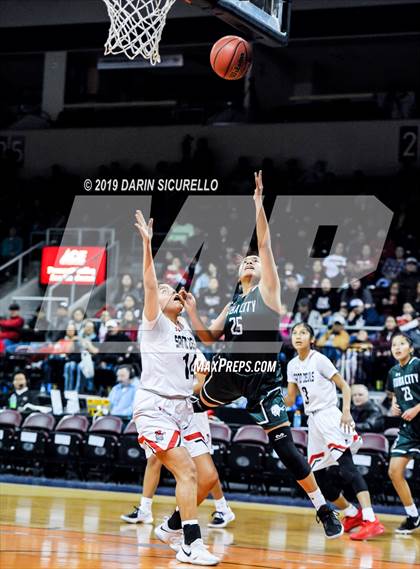 Thumbnail 1 in Tuba City vs. Page (AIA 3A Quarterfinal) photogallery.