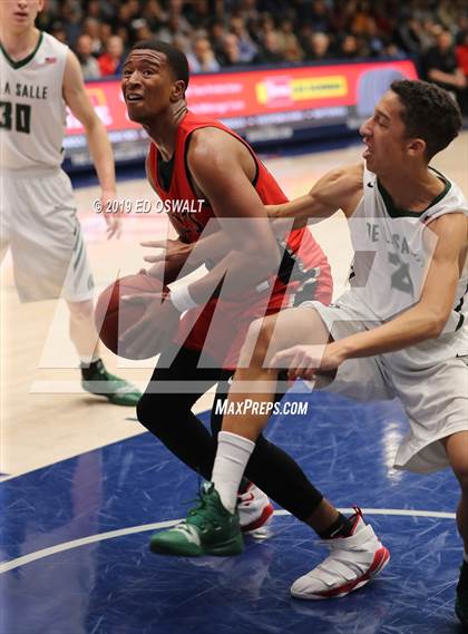 Thumbnail 1 in James Logan vs. De La Salle (CIF NCS D1 Final) photogallery.