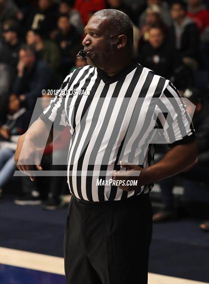 Thumbnail 3 in James Logan vs. De La Salle (CIF NCS D1 Final) photogallery.