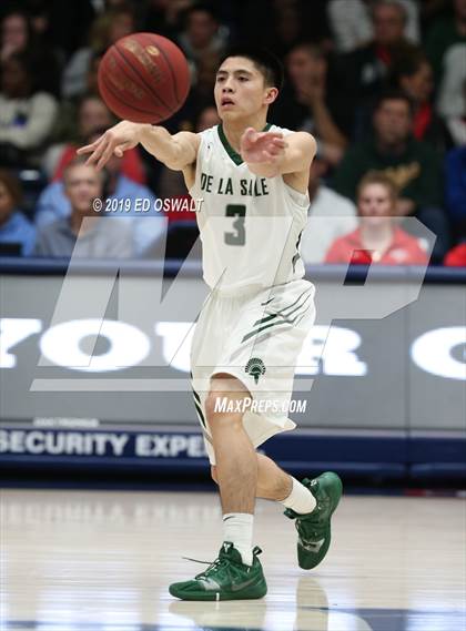 Thumbnail 2 in James Logan vs. De La Salle (CIF NCS D1 Final) photogallery.