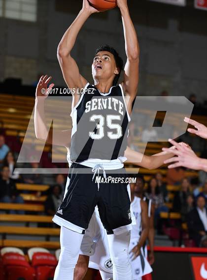 Thumbnail 2 in Saddleback Valley Christian vs. Servite (Nike Extravaganza) photogallery.