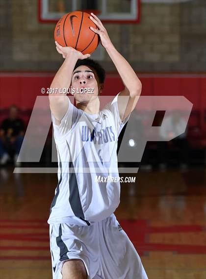 Thumbnail 1 in Saddleback Valley Christian vs. Servite (Nike Extravaganza) photogallery.