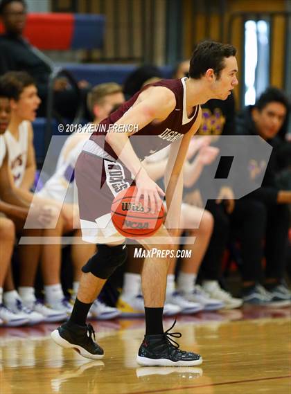 Thumbnail 1 in Mesa vs. Desert Mountain (McClintock Holiday Shootout) photogallery.
