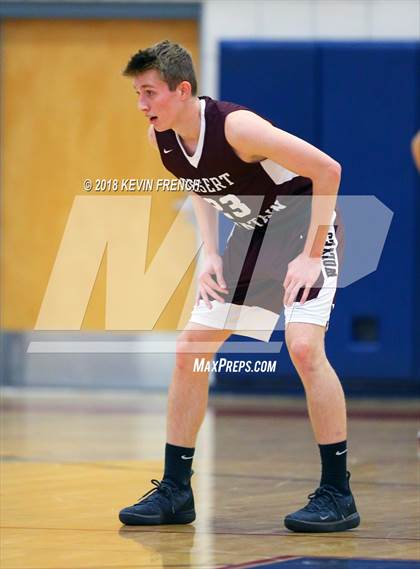Thumbnail 3 in Mesa vs. Desert Mountain (McClintock Holiday Shootout) photogallery.