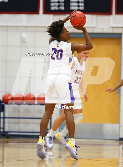 Thumbnail 1 in Mesa vs. Desert Mountain (McClintock Holiday Shootout) photogallery.