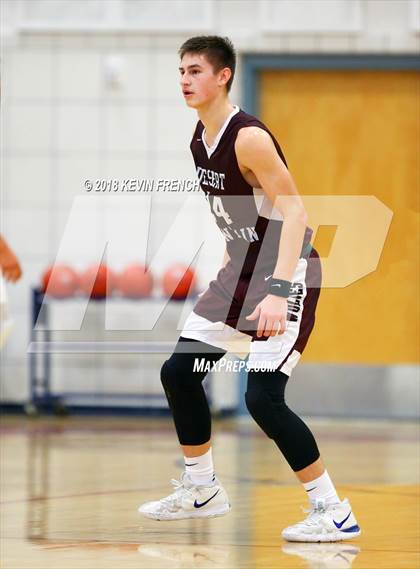Thumbnail 1 in Mesa vs. Desert Mountain (McClintock Holiday Shootout) photogallery.