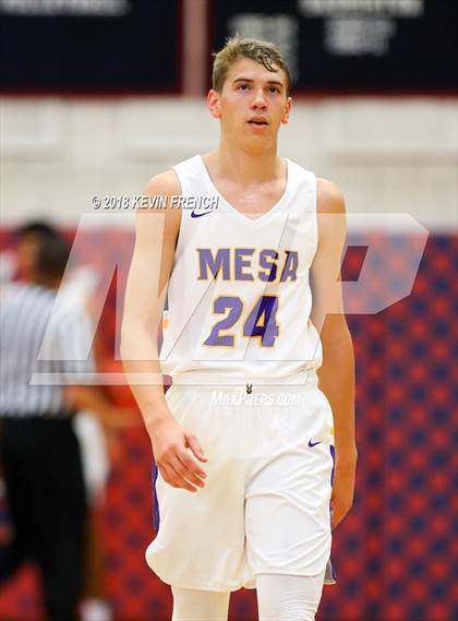 Thumbnail 1 in Mesa vs. Desert Mountain (McClintock Holiday Shootout) photogallery.