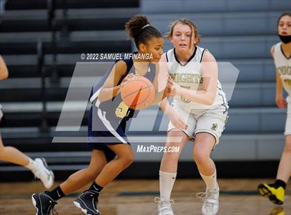 Thumbnail 3 in  Lincoln Southeast vs Elkhorn South photogallery.